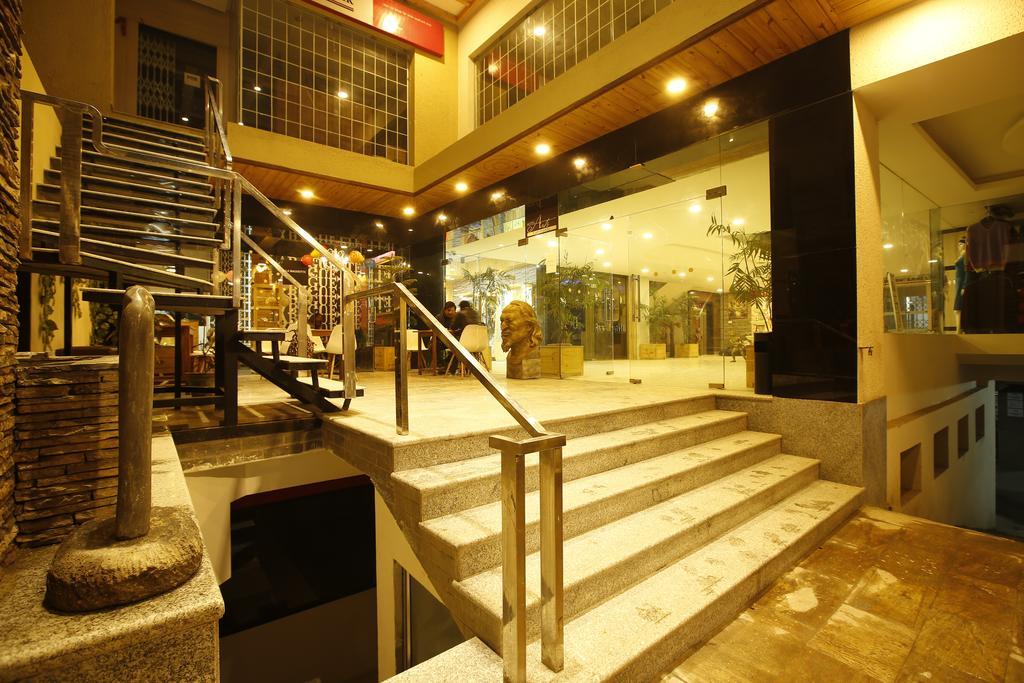 Hotel Arts Катманду Екстер'єр фото